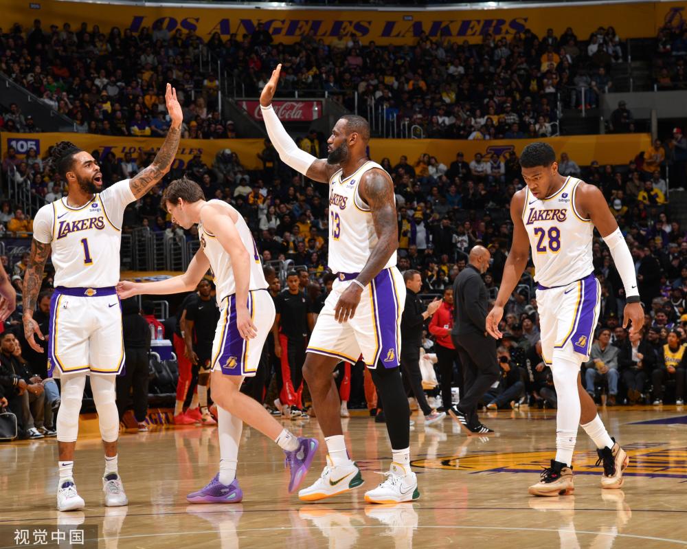 入队伍是一 入队伍是一